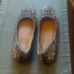 Lucky Brand Snake Skin Print Flats